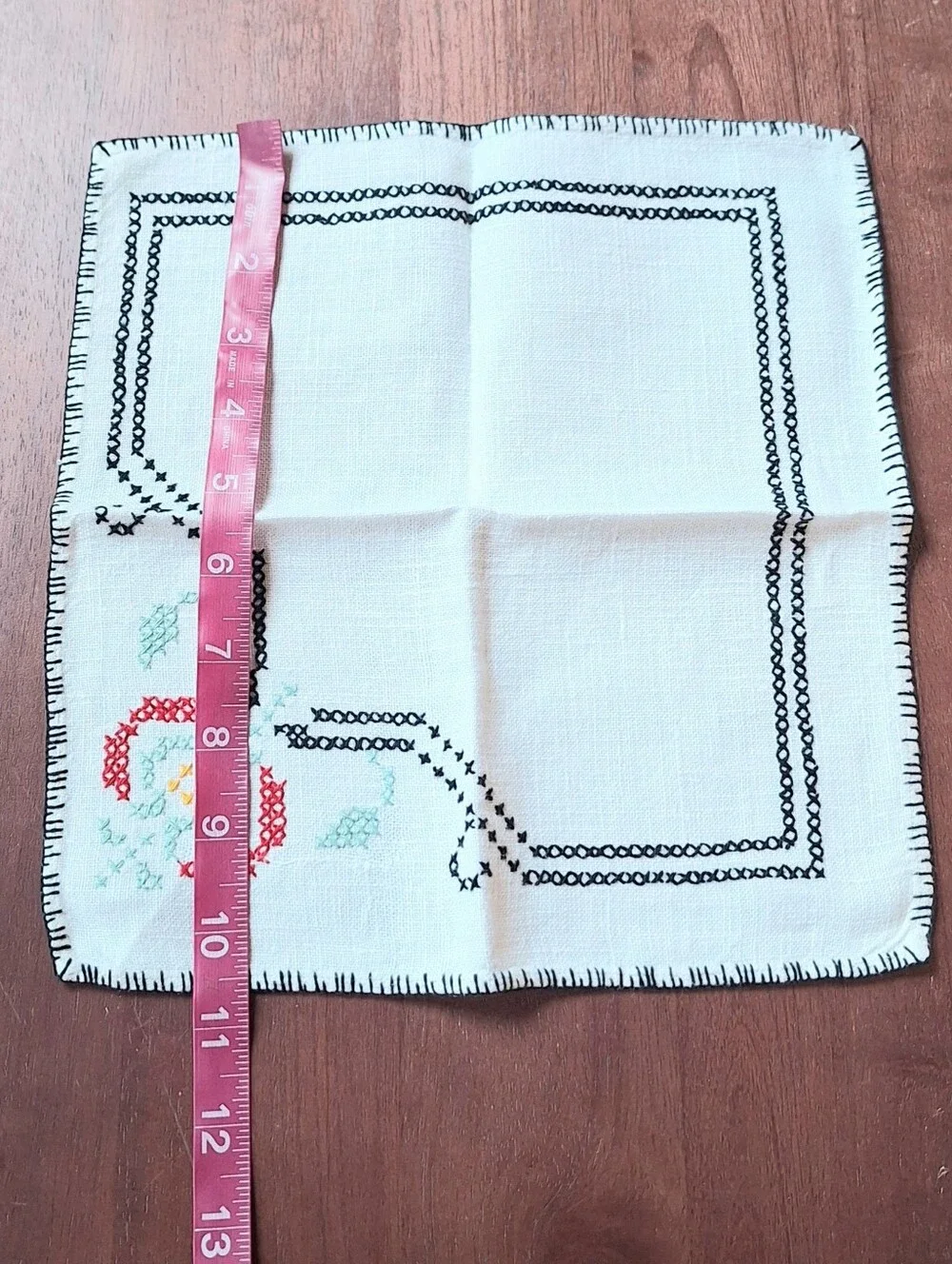 Vintage Handmade Embroidered Floral Linen Napkins Set of 4, Ivory
